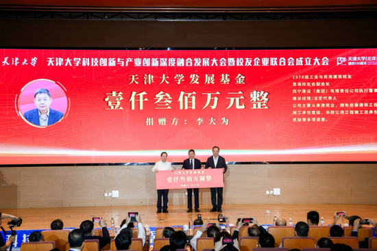 _九龙仓华发天荟值得买吗_厨房顶漏水可以做防水么