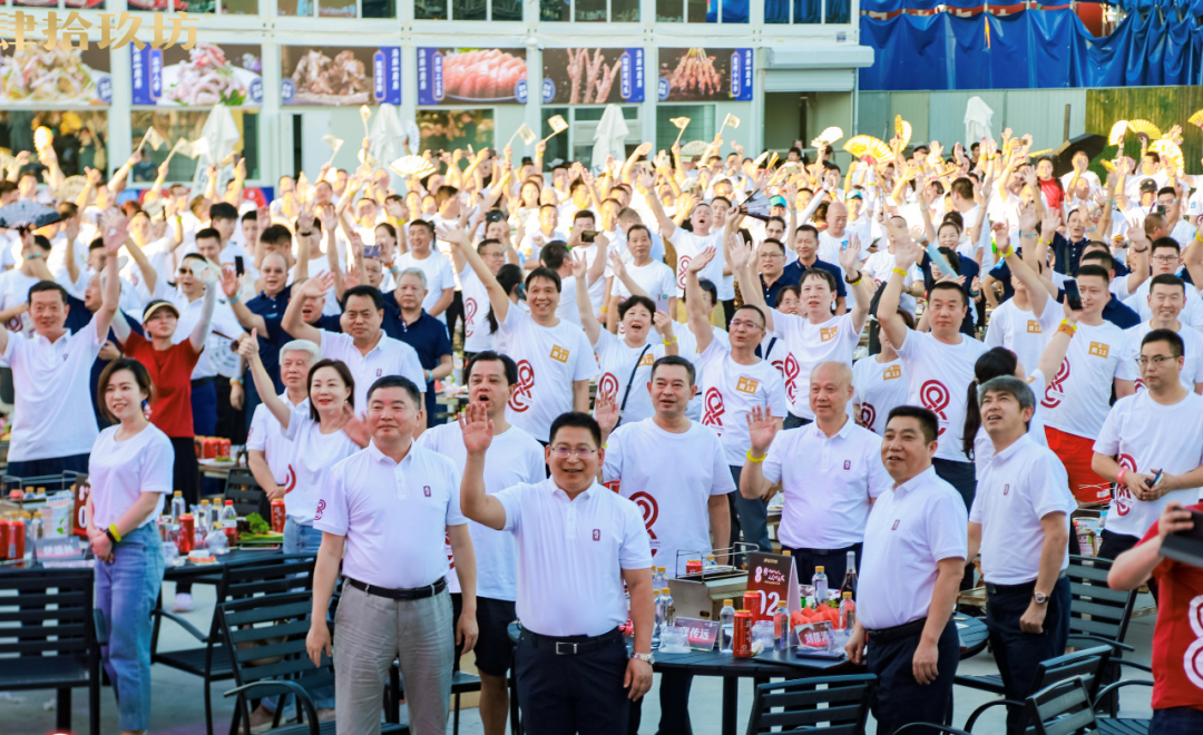 肆拾玖坊8周年庆典：5000人淄博赶烤