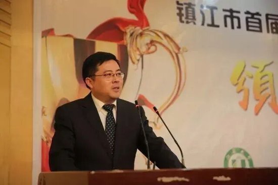 （吴海清）
