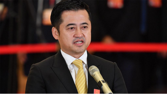 始祖鸟成“炸山鸟”，致歉信被发现改措辞，安踏“长期主义”翻车__始祖鸟成“炸山鸟”，致歉信被发现改措辞，安踏“长期主义”翻车
