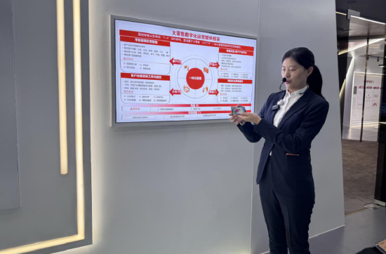 经济热力站|锚定数字化转型2.0,北京银行以AI解锁金融服务“千人千面”__经济热力站|锚定数字化转型2.0,北京银行以AI解锁金融服务“千人千面”