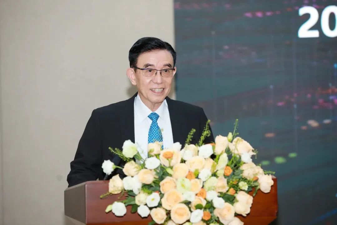 _芯片巨头闪崩_芯片巨头有哪些