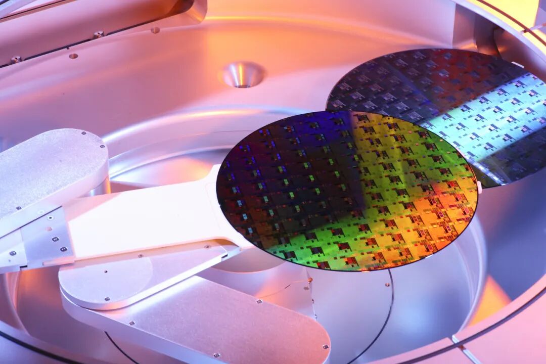 芯片巨头闪崩_芯片巨头有哪些_