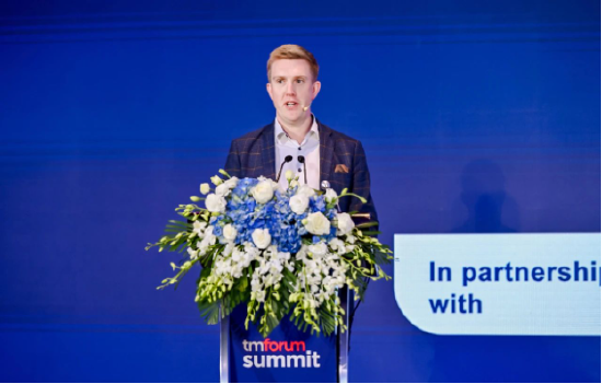 图：Nik Willetts致辞