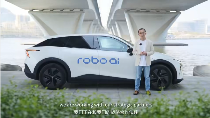 本杰明·翟彬介绍极越汽车,来源:Robo.ai