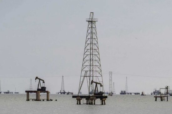 伊朗美国宣战_伊朗美军_