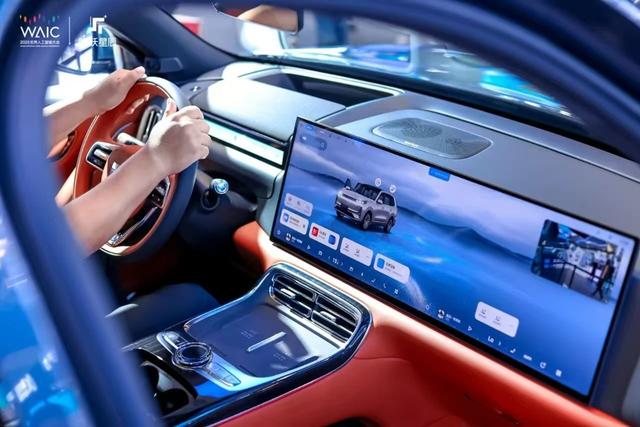 百模大战后九成沉寂，上海军团“剩者为王”，市值融资额频破纪录_百模大战后九成沉寂，上海军团“剩者为王”，市值融资额频破纪录_