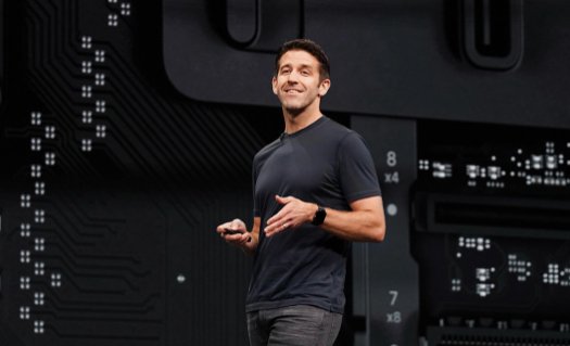 _特朗普宣布参选_广西主席未来人选